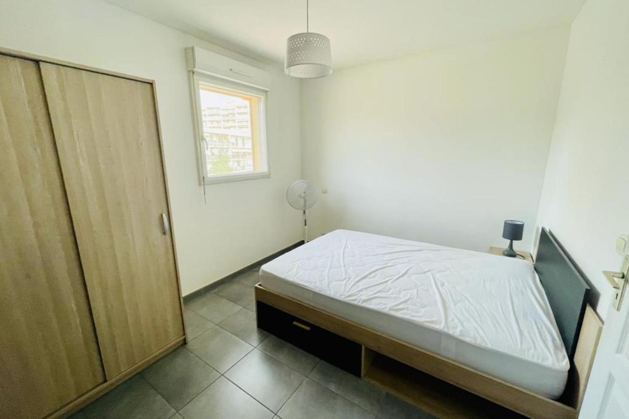 60m With Terrace In Appartement
